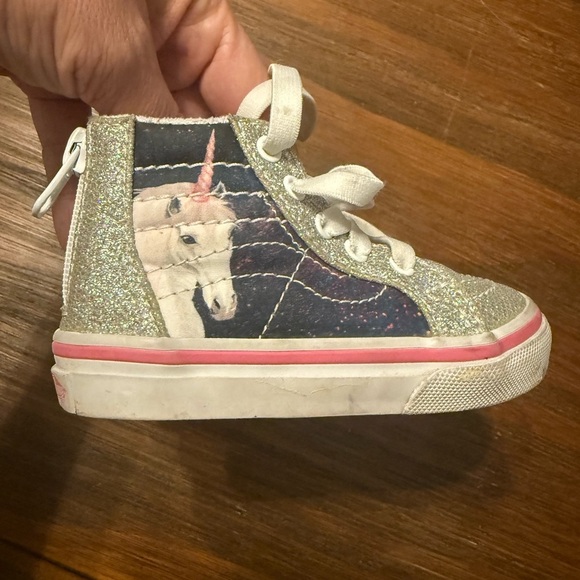 VANS for Toddler Girls High Top with Glitter and Unicorns, size 5 - Picture 4 of 11